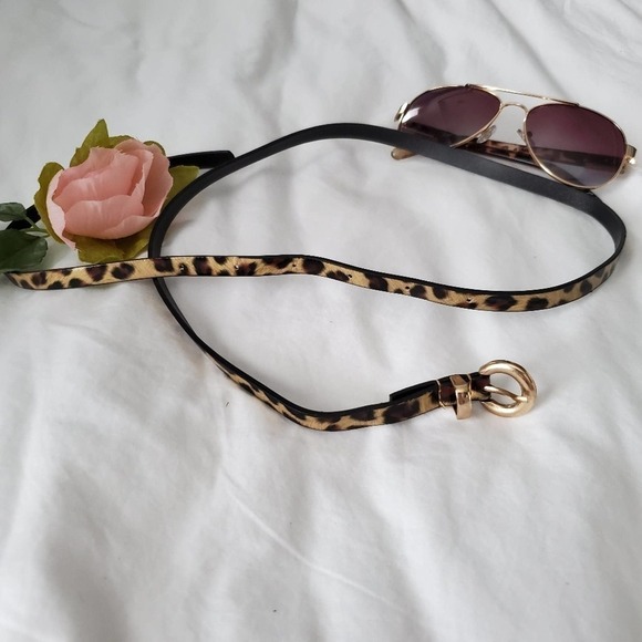 Thin Vinyl Belt Leopard Print Size XS/S - Picture 4 of 4